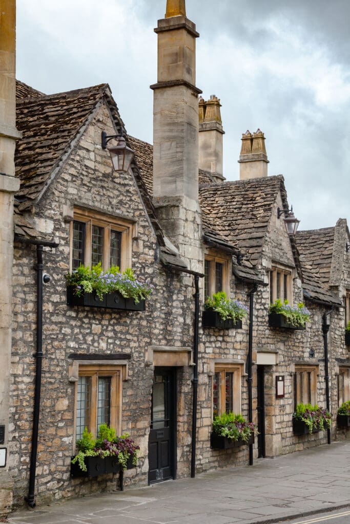 Stonewalled pub in the countryside